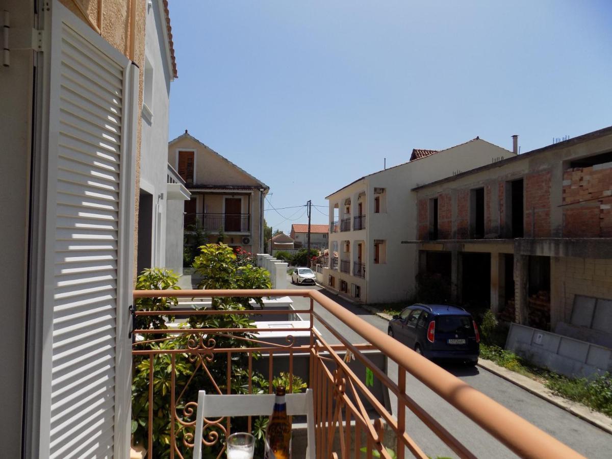 Afrodite Spacious Apartments! Айя-Евфимия Экстерьер фото